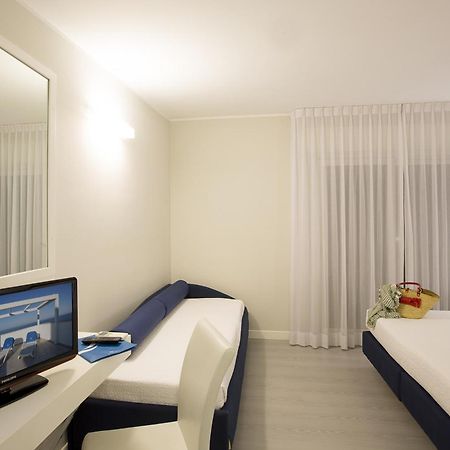 Hotel Sporting Casalbordino Pokoj fotografie